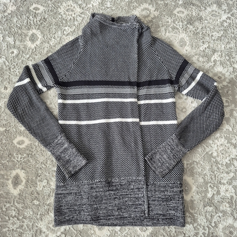 Ivivva Lululemon Women's Grey Feelin Toasty Wrap Cardigan Size S (Girl 14) - Picture 4 of 10